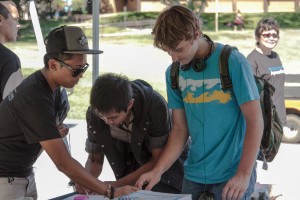 As a result of the Sept. 5 pledge day, more than 600 students have signed up. Photo by Devin Takahashi/Kapiʻo