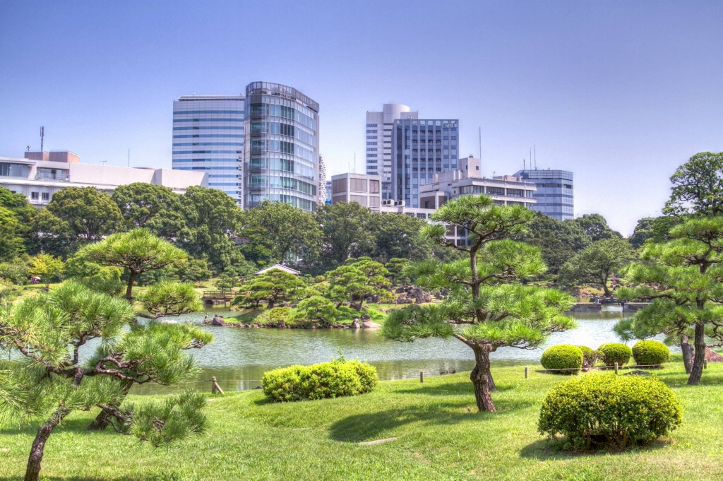 This is an HDR (High Dynamic Range) rendered shot of Kyu-Shiba-Rikyu Gardens located in Hamamatsucho, Tokyo, Japan. Photo: Devin Takahashi/ Kapi'o.