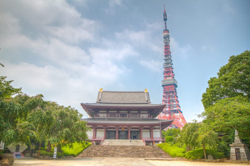 An HDR (HIgh Dynamic Range) shot of Zojoji Temple with Tokyo Tower in the background. Photo: Devin Takahashi/ Kapi'o.